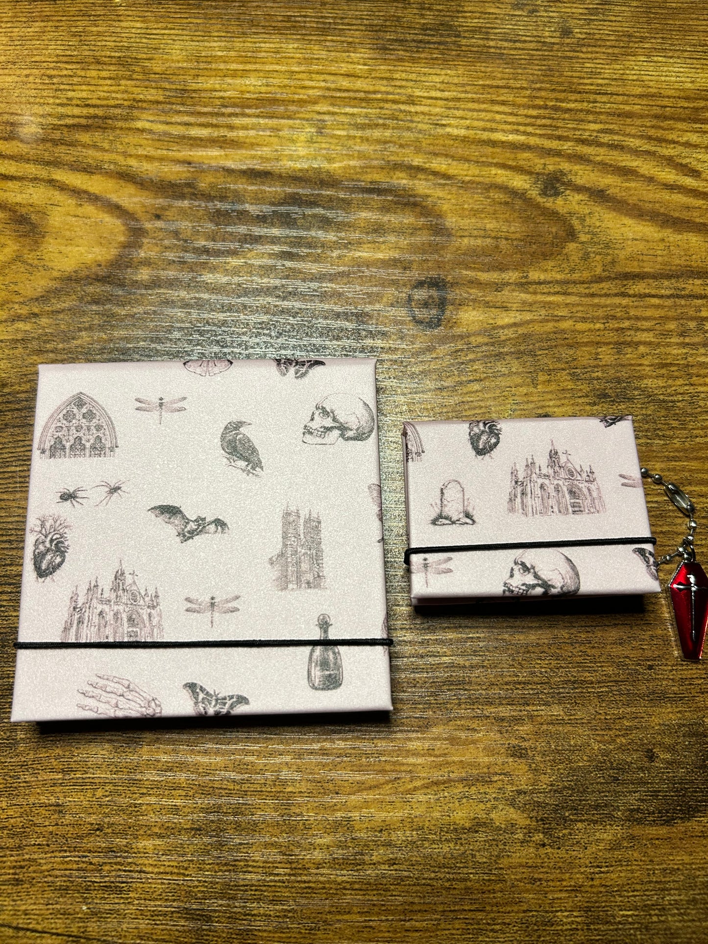 Gothic Sticky Note Holder and Keychain